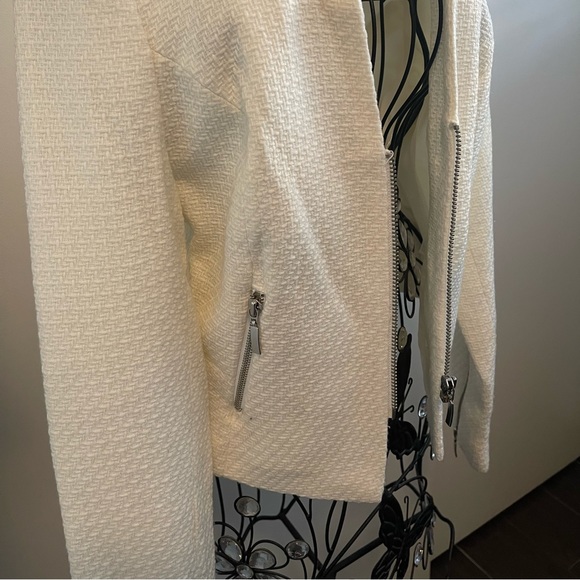 ๐ค Beautiful blazer ๐ค - Picture 3 of 6